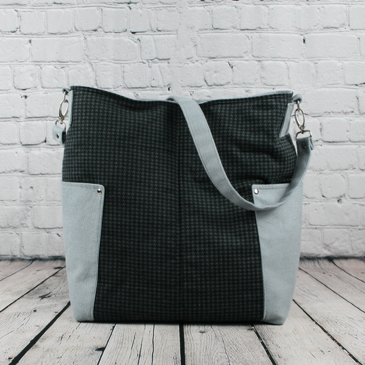 The Oliver Crossbody - Dark Houndstooth