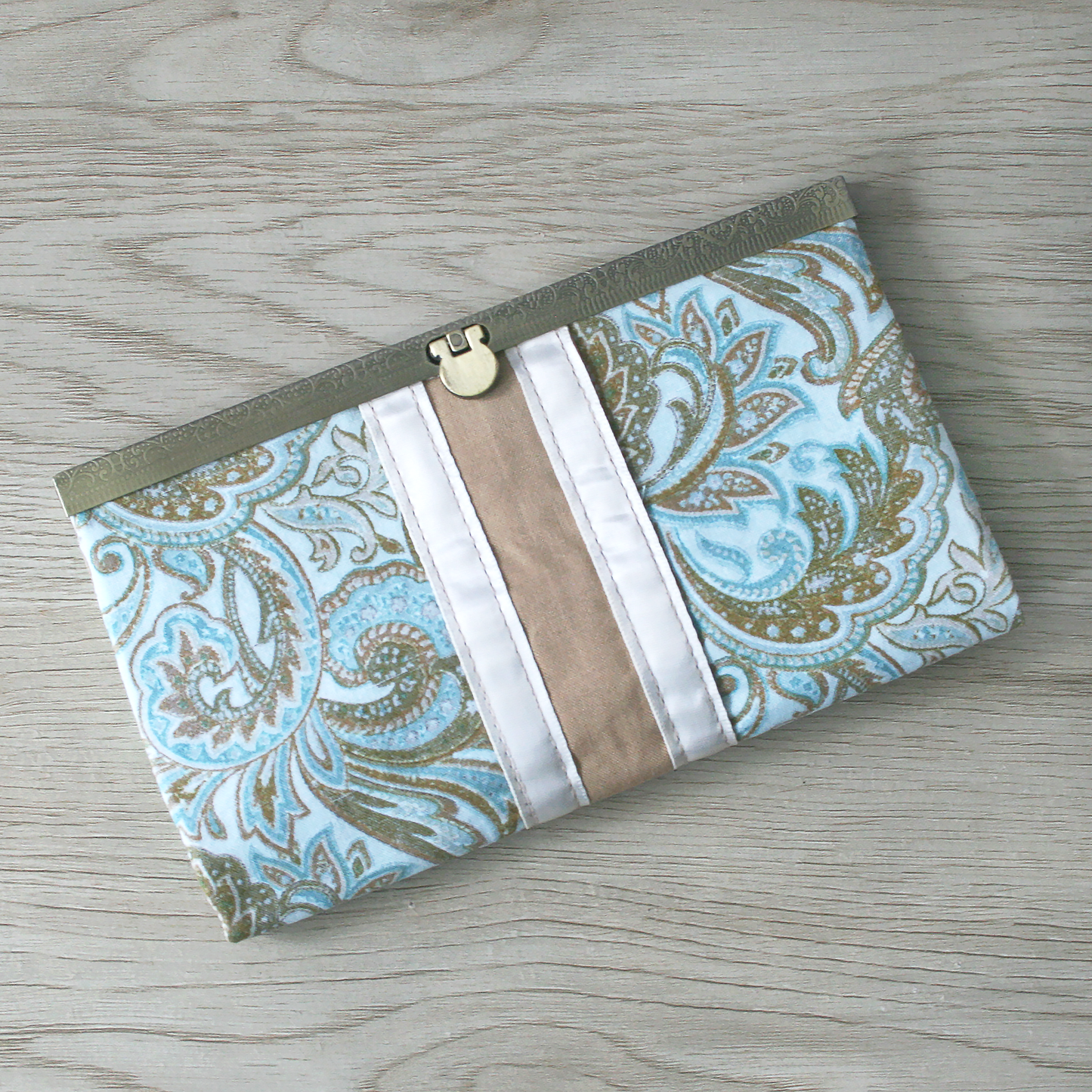 The Cecily Wallet - Paisley