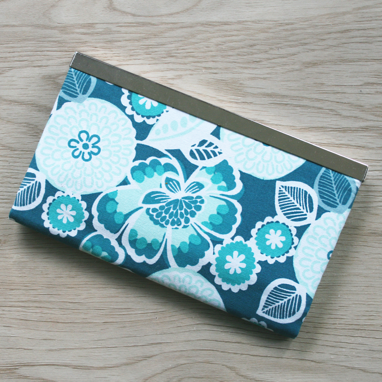 The Cecily Wallet - Hawaiian