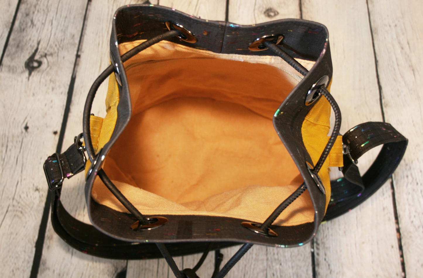 The Lizzy Bucket Bag - Marigold